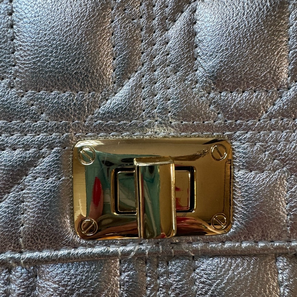 Paradox Silver Quilted Shoulder Bag with Gold Chain - Picture 3 of 4
